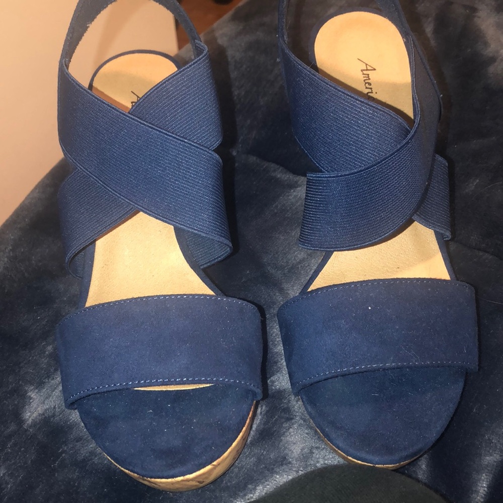 Heels - Picture 4 of 4